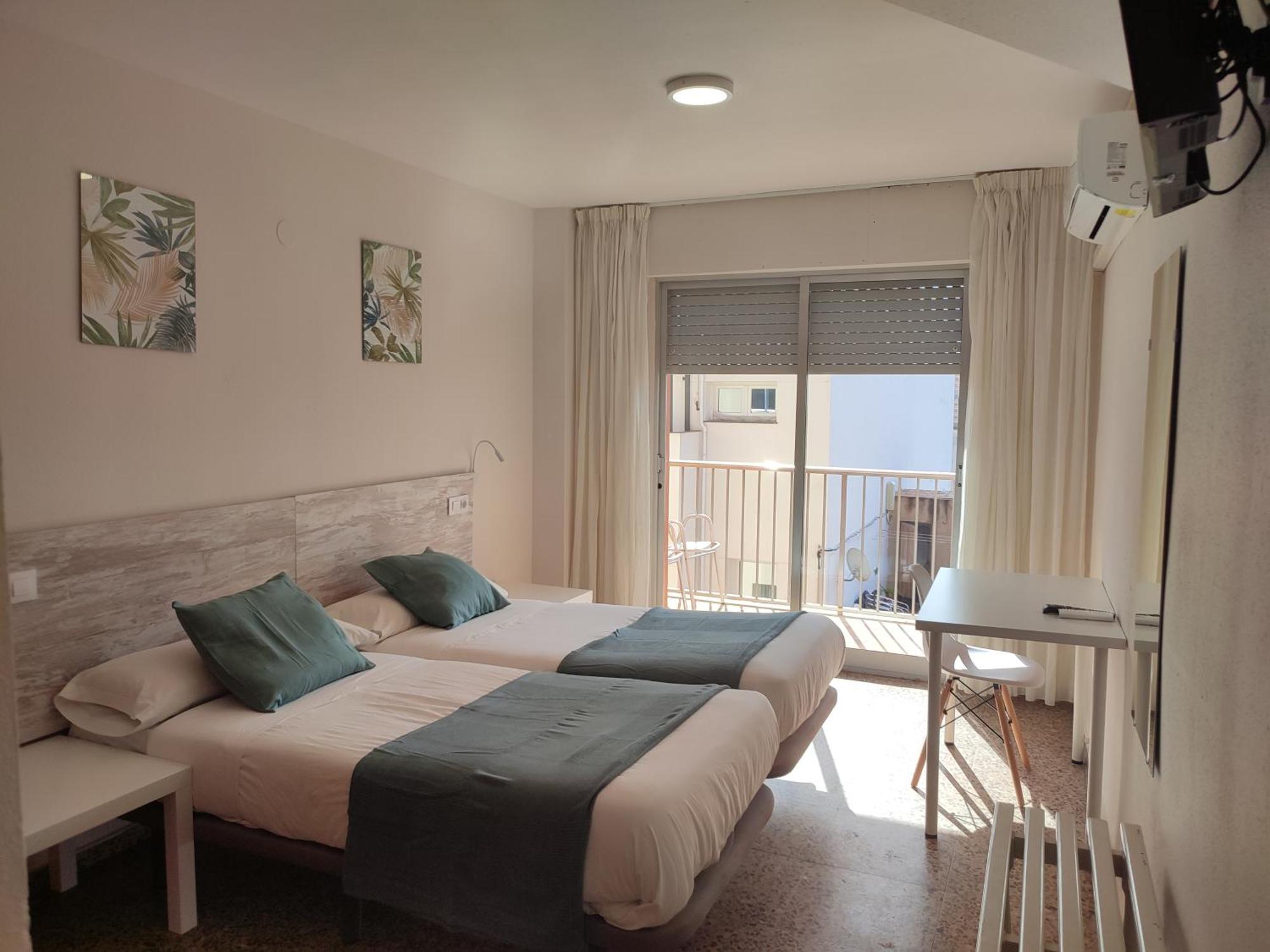 Hostal Garamar Benicàssim Екстериор снимка